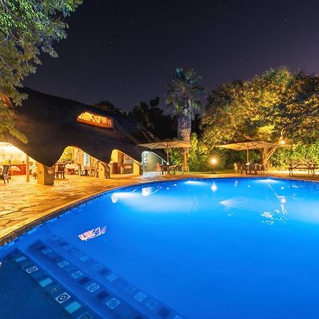 Bayete Guest Lodge วิกตอเรียฟอลส์ ภายนอก รูปภาพ