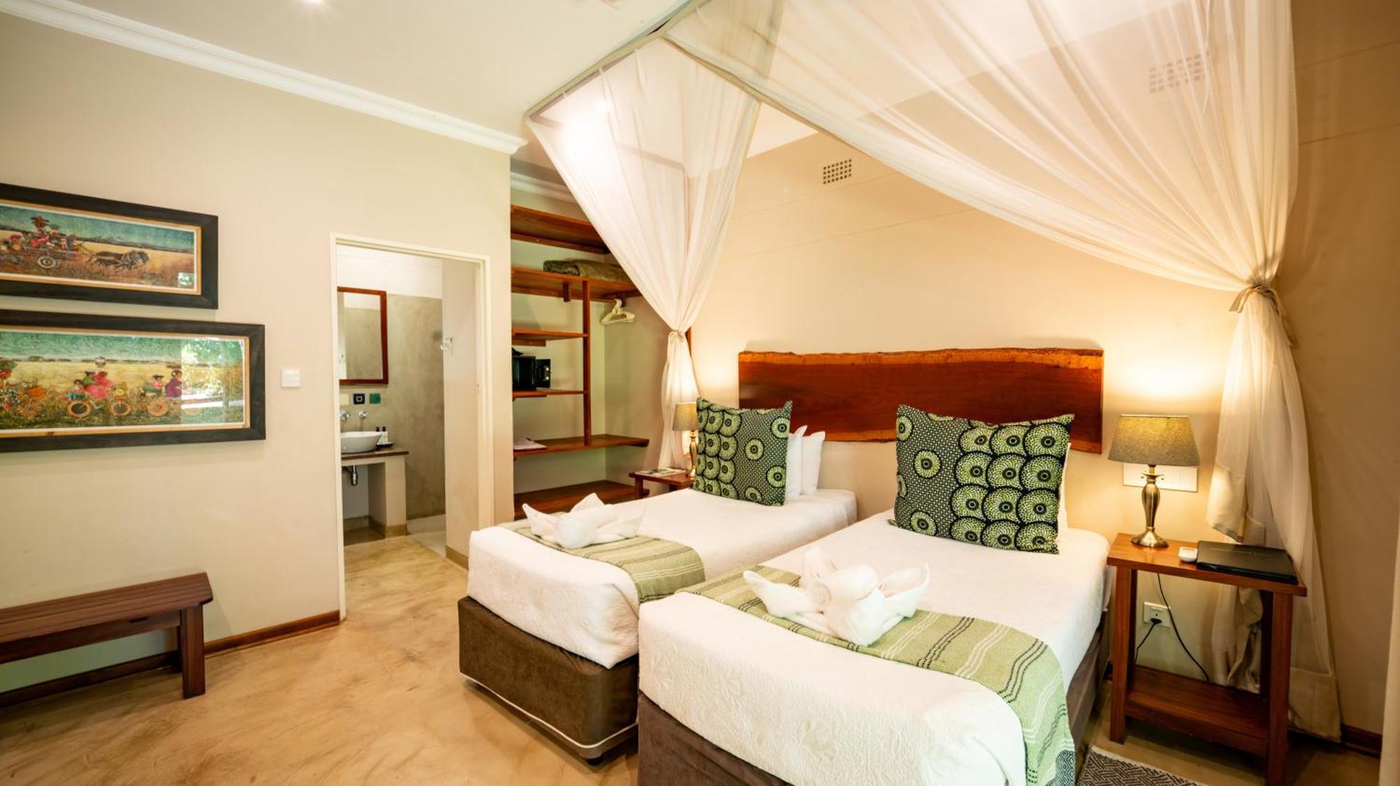 Bayete Guest Lodge วิกตอเรียฟอลส์ ภายนอก รูปภาพ