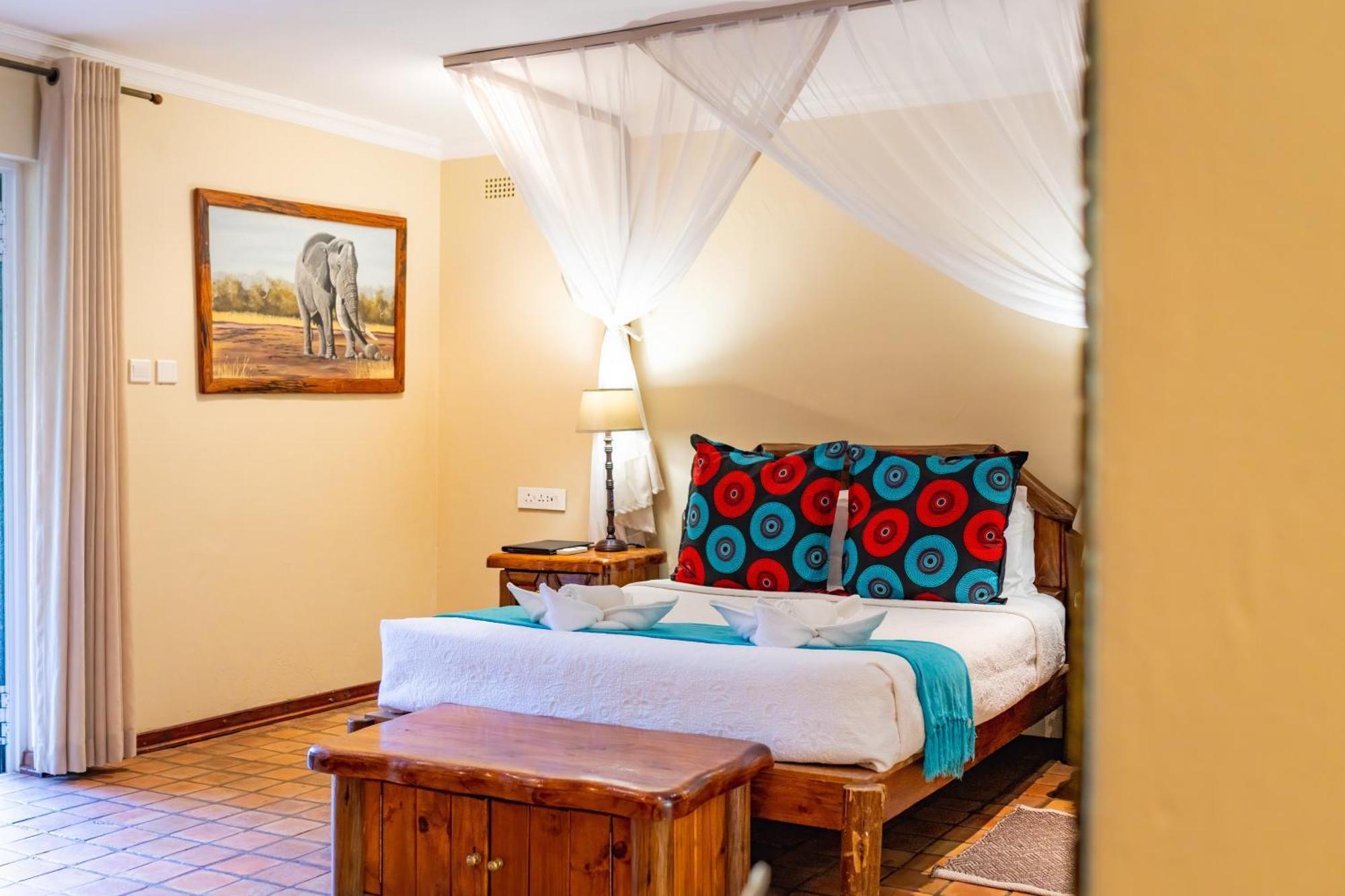 Bayete Guest Lodge วิกตอเรียฟอลส์ ภายนอก รูปภาพ