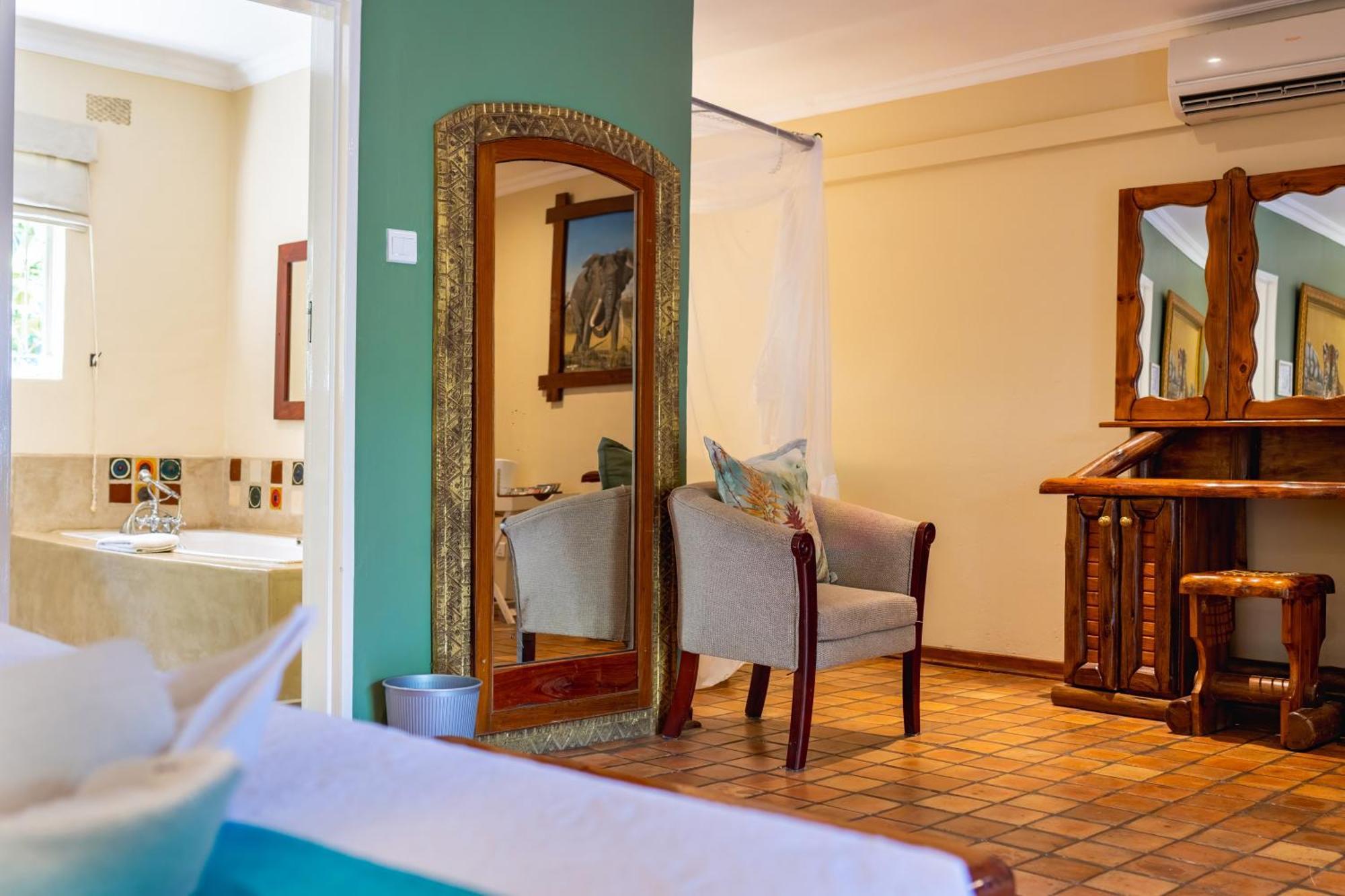 Bayete Guest Lodge วิกตอเรียฟอลส์ ภายนอก รูปภาพ