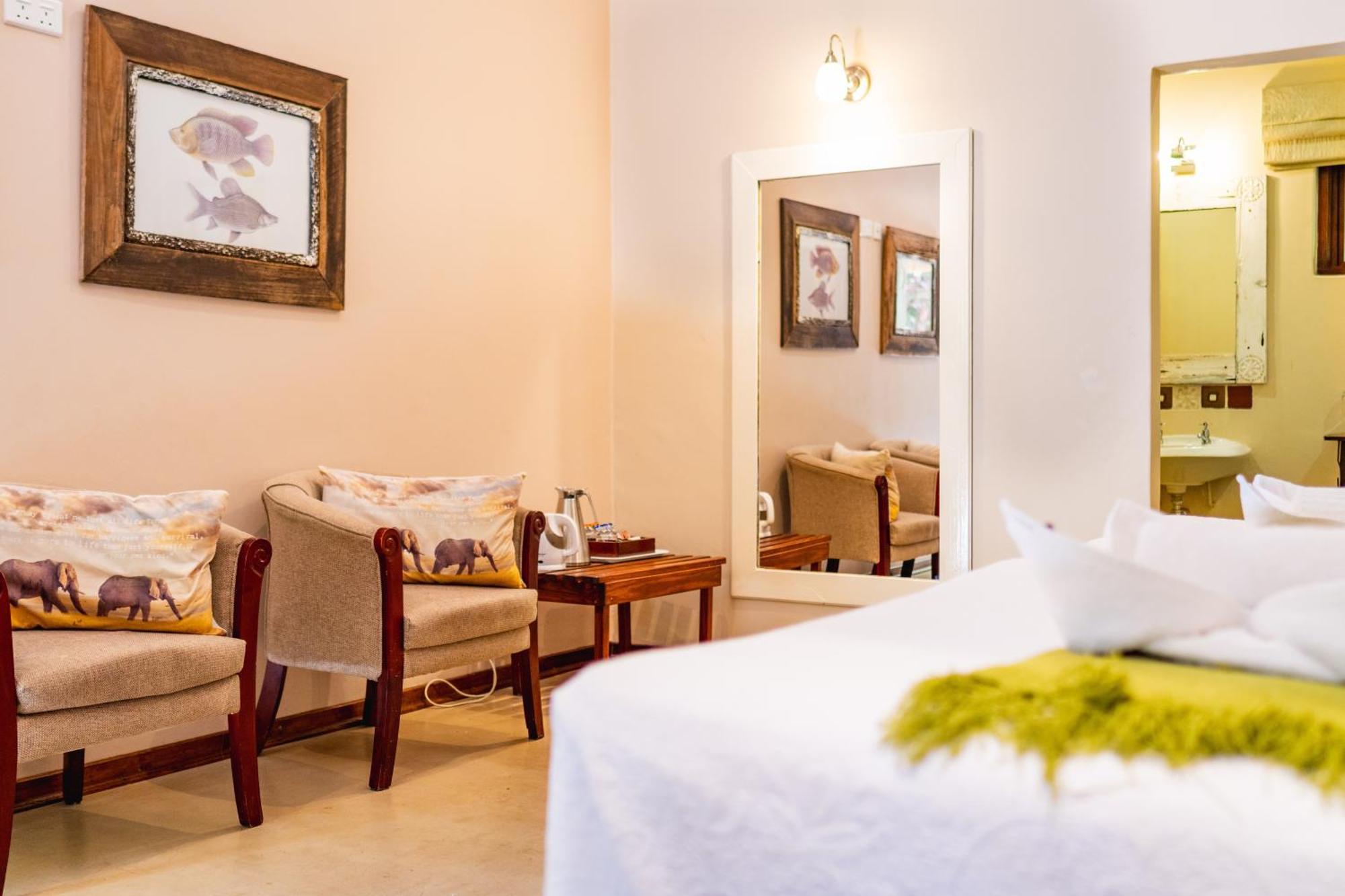 Bayete Guest Lodge วิกตอเรียฟอลส์ ภายนอก รูปภาพ